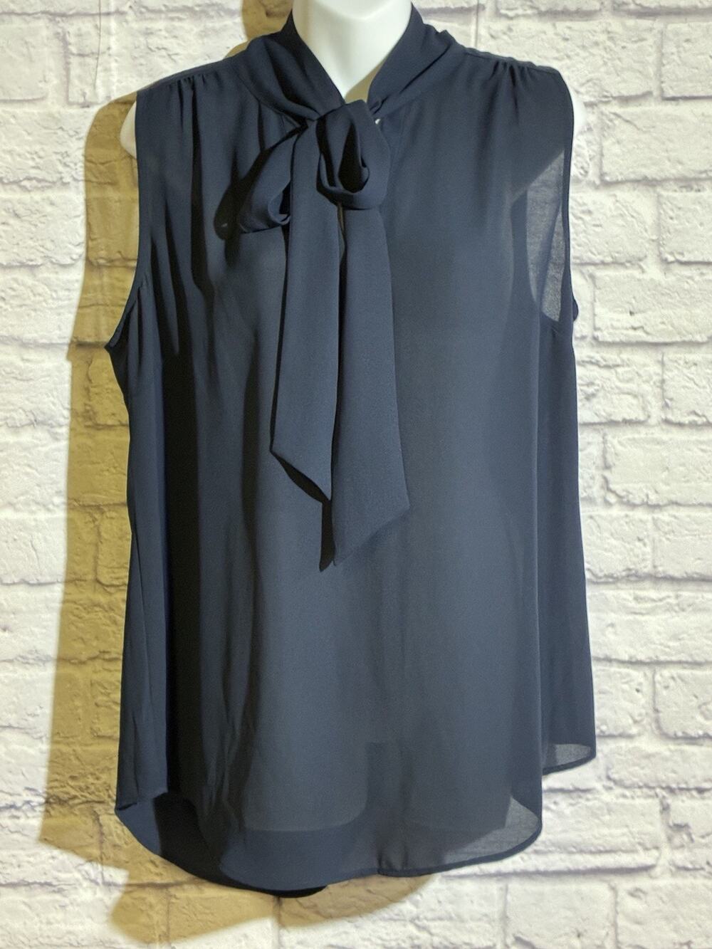 Van Heusen Womens Large NWT Navy Tie Neck Keyhole Sleeveless Blouse $48